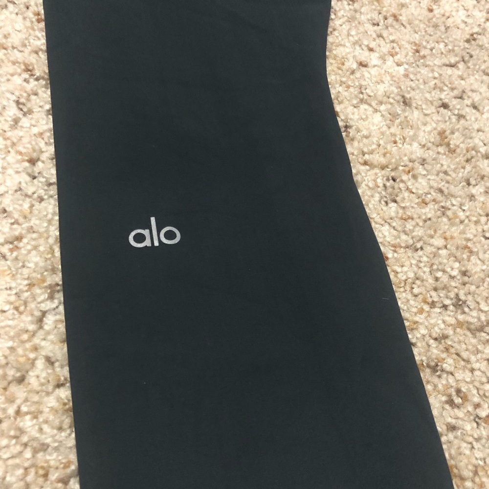 ALO Yoga High Waisted Ripped Warrior Leggings Grey - Picture 7 of 13